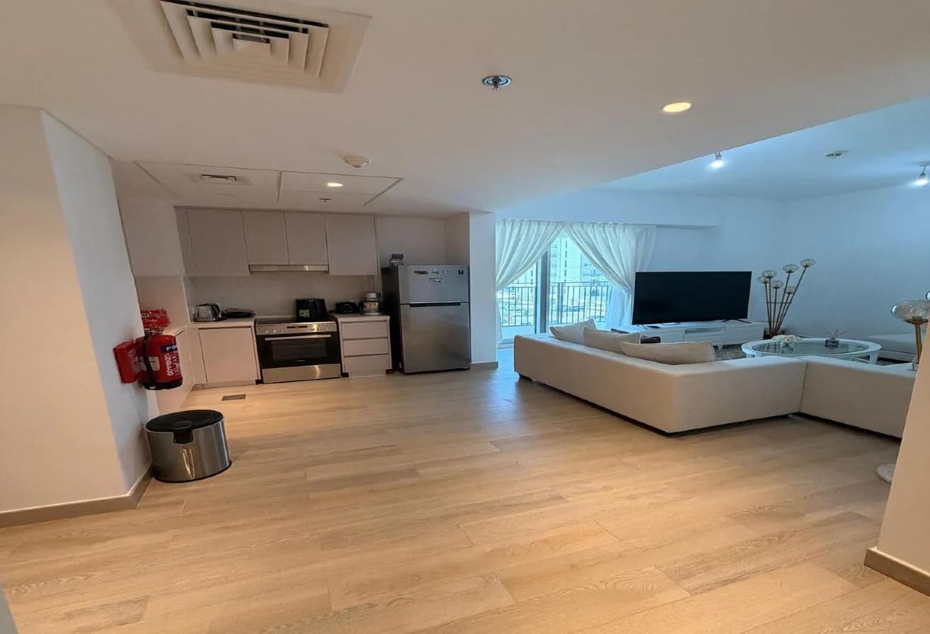 Fully Furnished | Canal View | Corner Unit