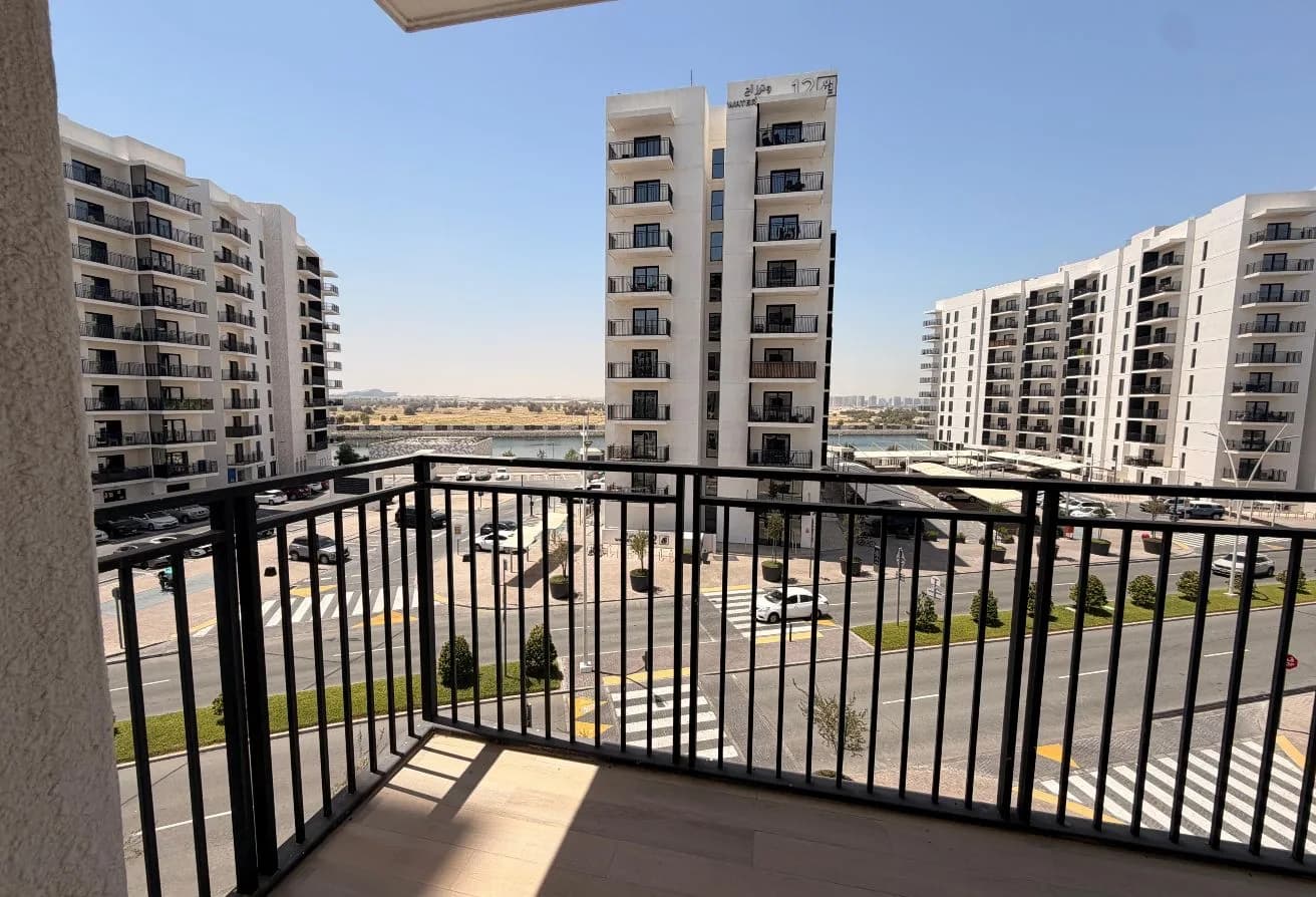 Fully Furnished | Canal View | Corner Unit