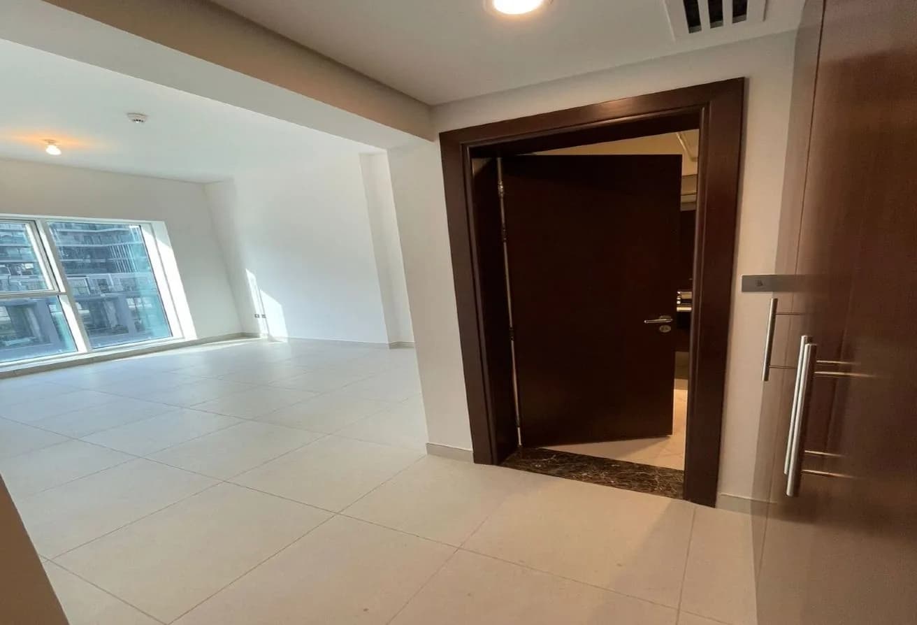 Canal View | 3BR+Maid | Building P-2063