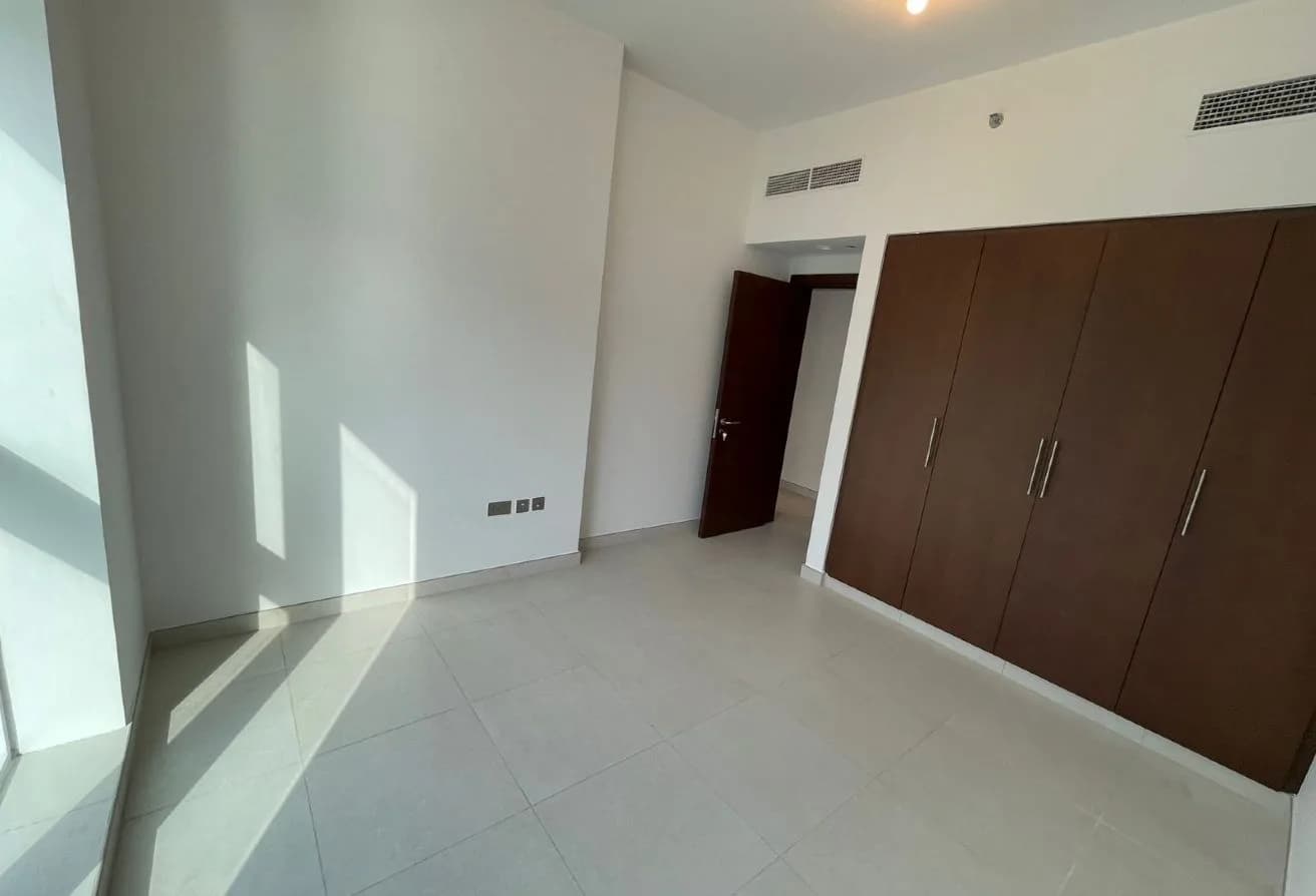 Canal View | 3BR+Maid | Building P-2063